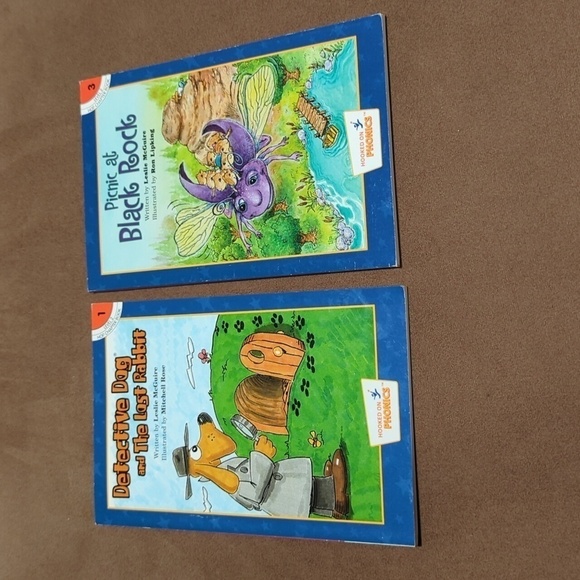 Hooked on Phonics Level #2 Paperback Book Set of 2 Books #1, #3 - Picture 1 of 5